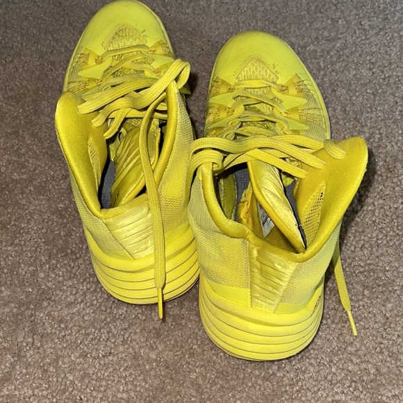 Yellow 2013 hyper dunks - Picture 5 of 5
